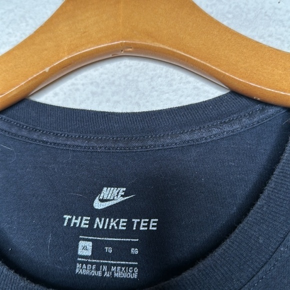 Nike T-Shirt Optimist Mens XL Swoosh Green Runners Athletic Black Smile Outdoor - Picture 3 of 5